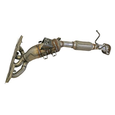 Walker Exhaust 84361 Catalytic Converter with Integrated Exhaust Manifold