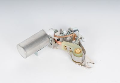 Original Engine Management 1007 Ignition Contact Set and Condenser Kit