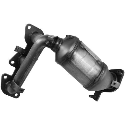 Walker Exhaust 83152 Catalytic Converter with Integrated Exhaust Manifold